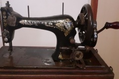 Maszyna-do-szycia-Lukasz-Piekarus